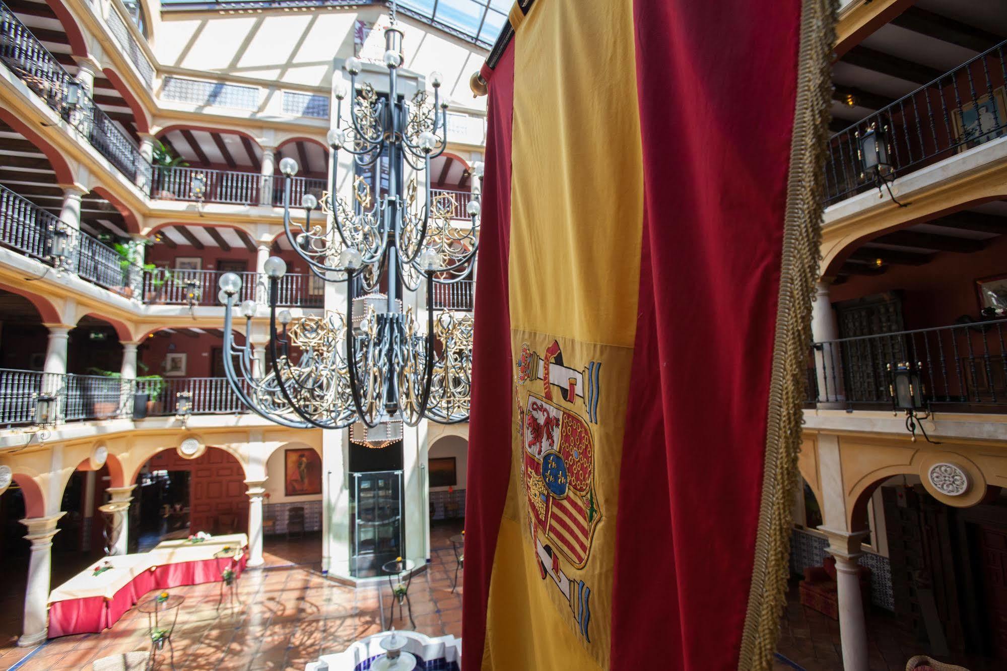 4-Sterne Erlebnishotel El Andaluz, Europa-Park Freizeitpark & Erlebnis-Resort Руст Екстериор снимка